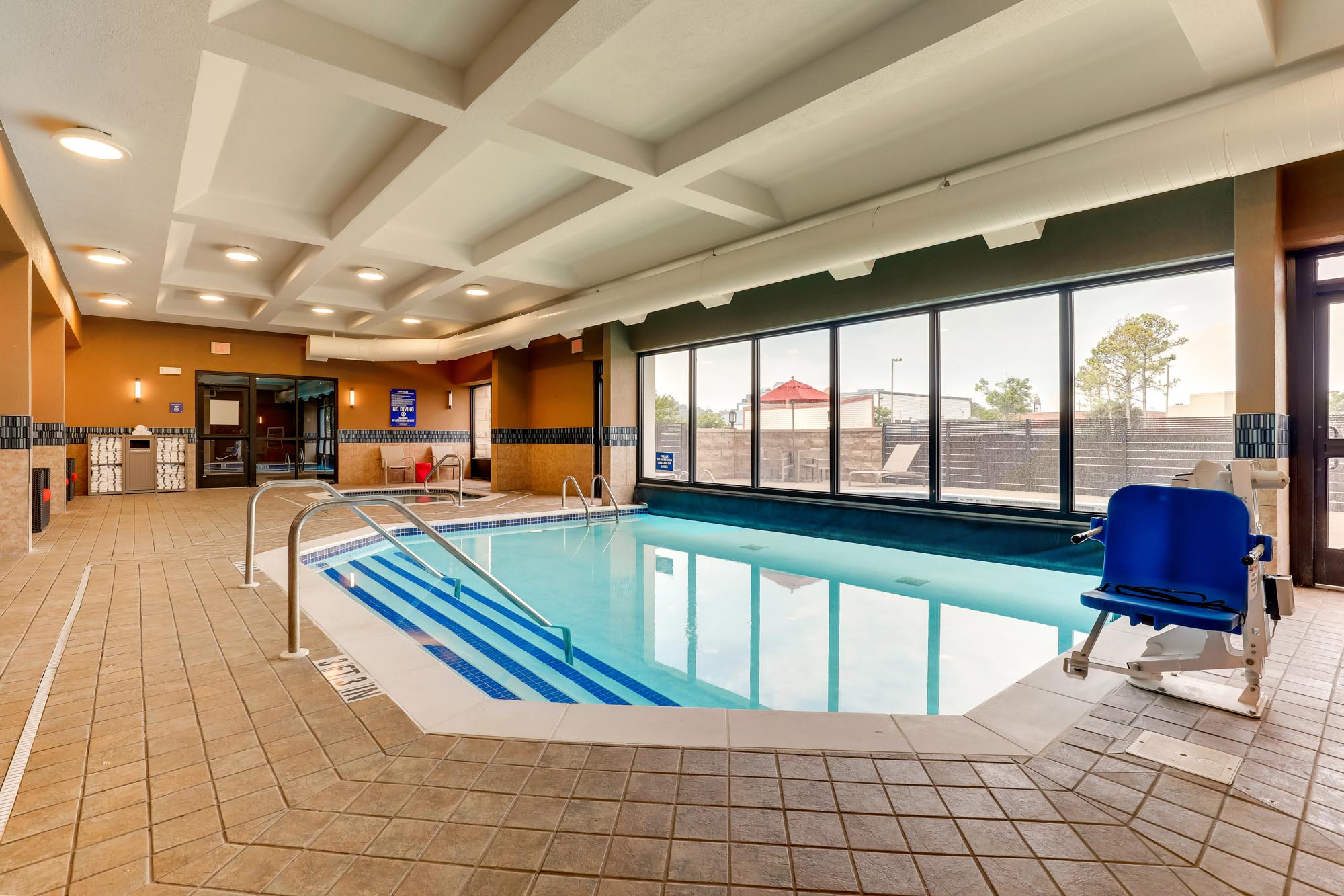 Drury Inn & Suites Birmingham Lakeshore Drive - Pool