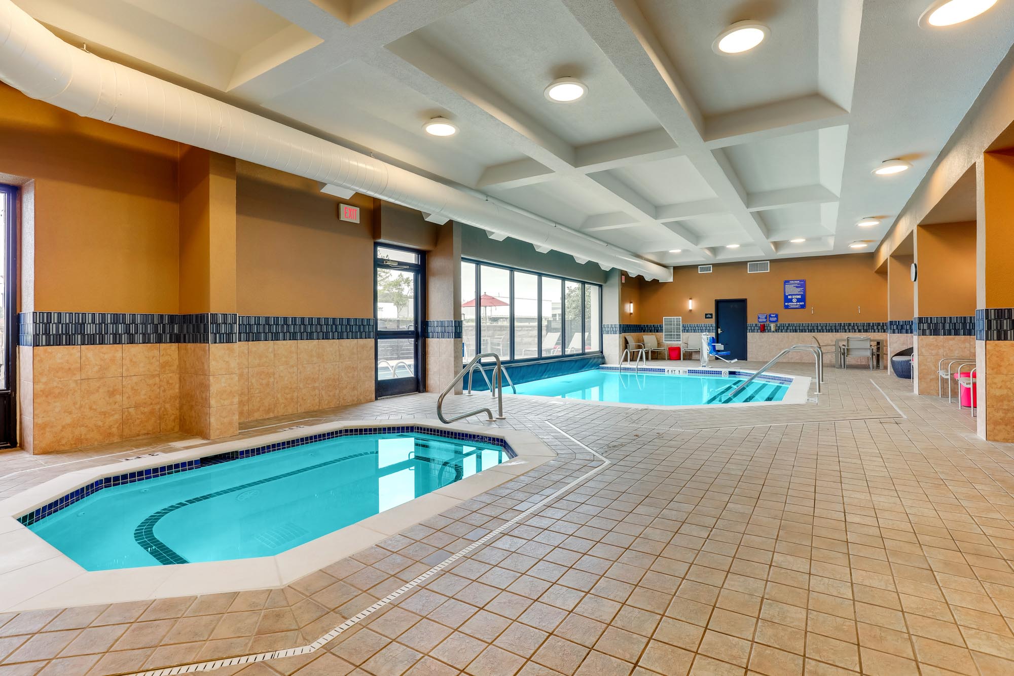 Drury Inn & Suites Birmingham Lakeshore Drive - Pool