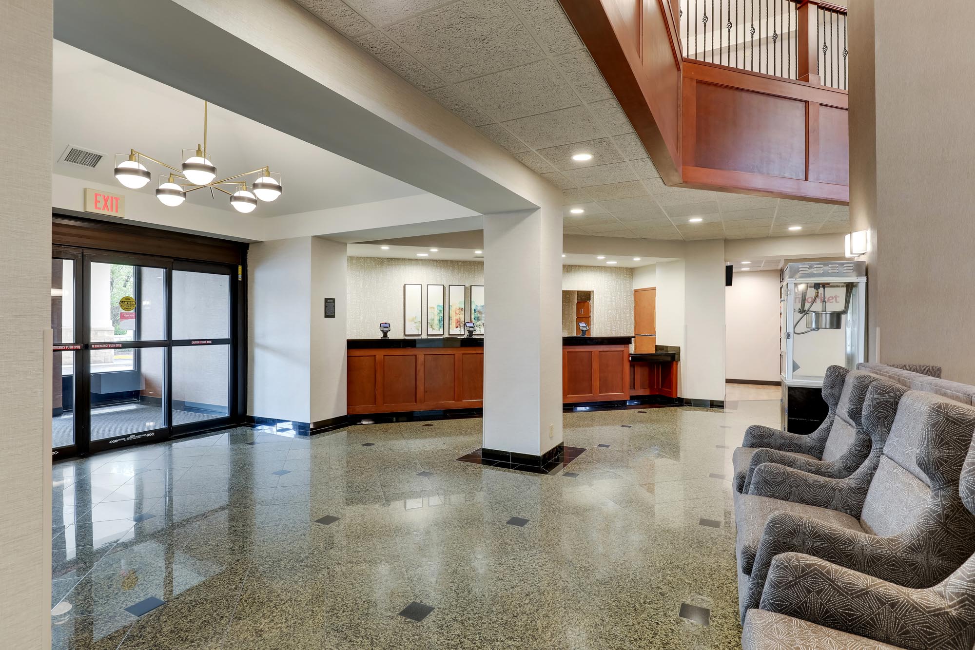 Drury Inn & Suites Birmingham Lakeshore Drive - Lobby
