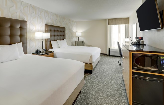 Drury Inn & Suites Birmingham Lakeshore Drive - 2 Queen Beds Guestroom