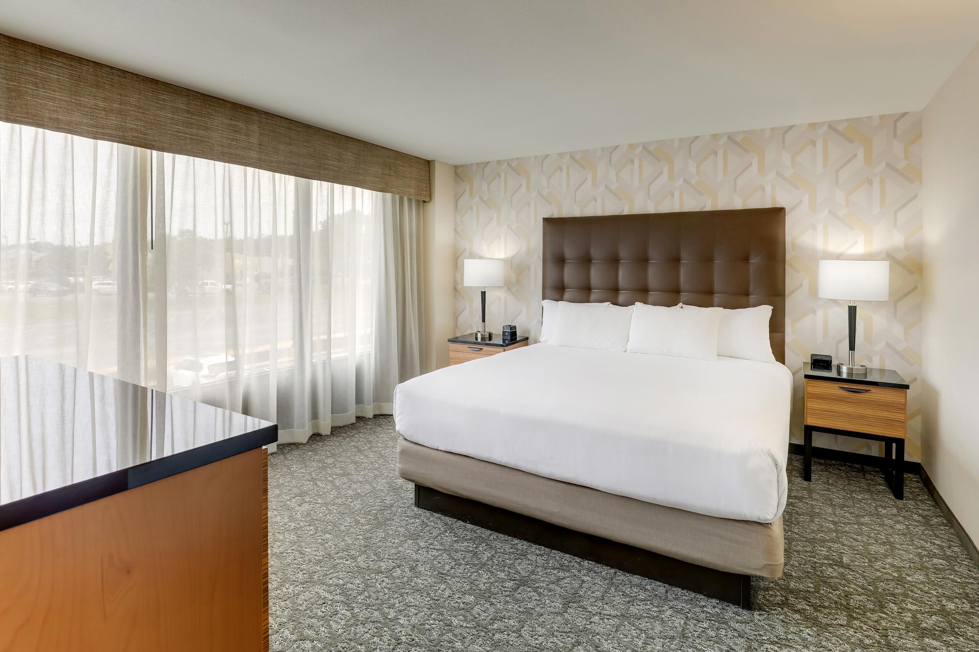 Drury Inn & Suites Birmingham Lakeshore Drive - King Suite