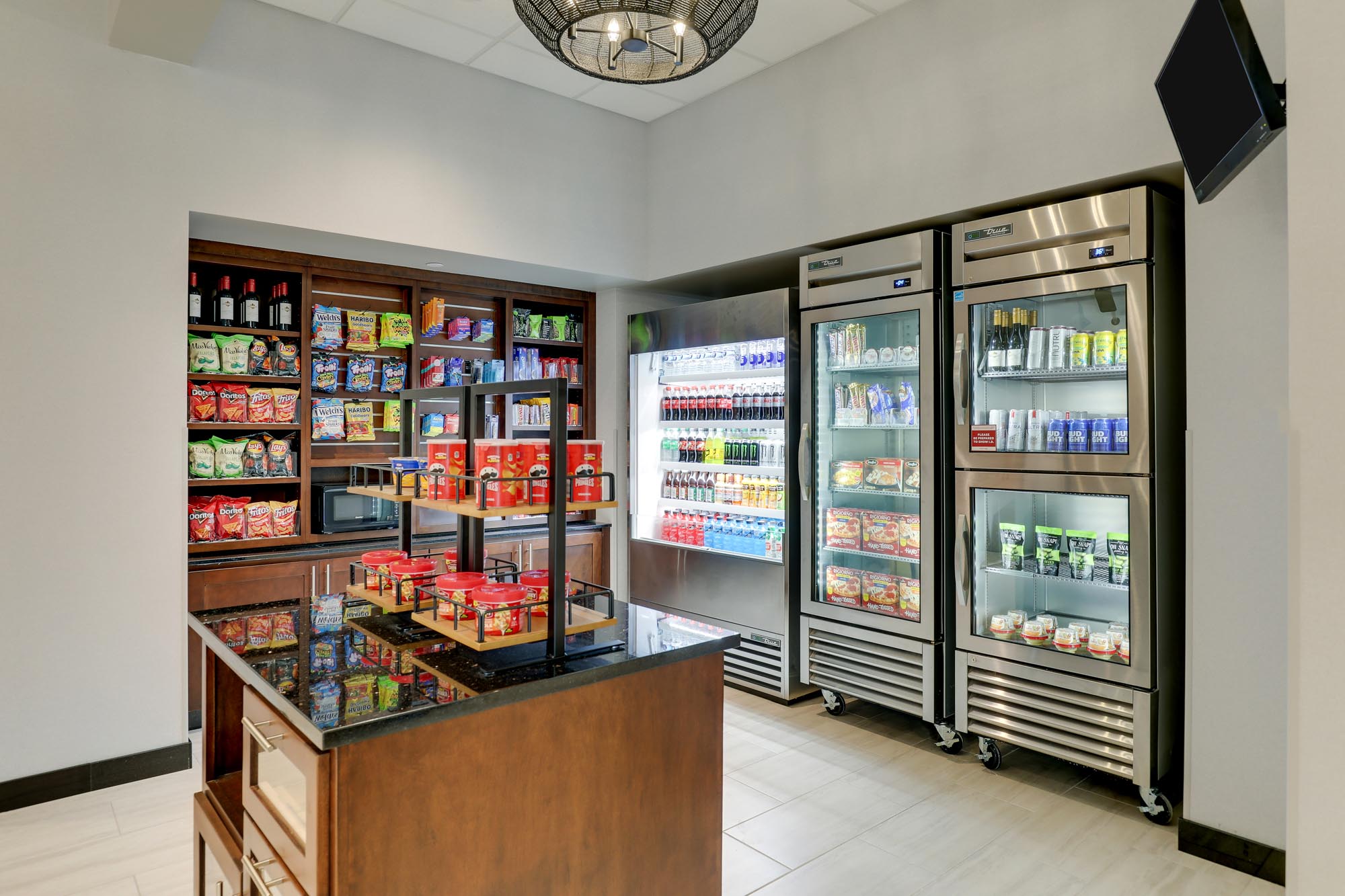 Drury Plaza Hotel Savannah Pooler - The Market