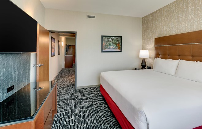 Drury Plaza Hotel Savannah Pooler - King Suite