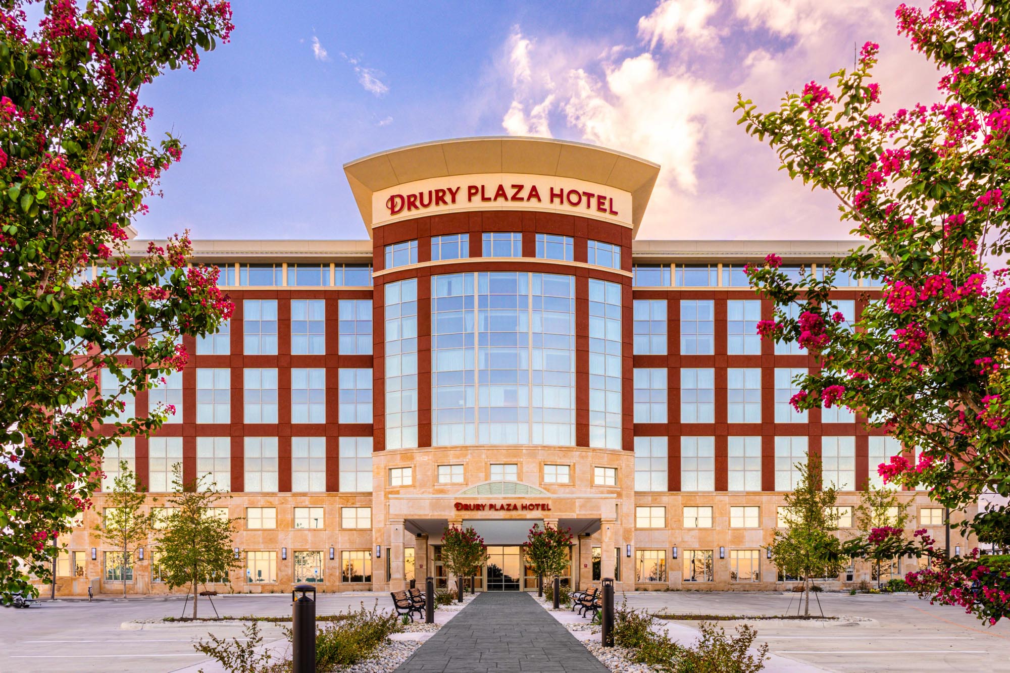 Drury Plaza Hotel Dallas Arlington - Exterior