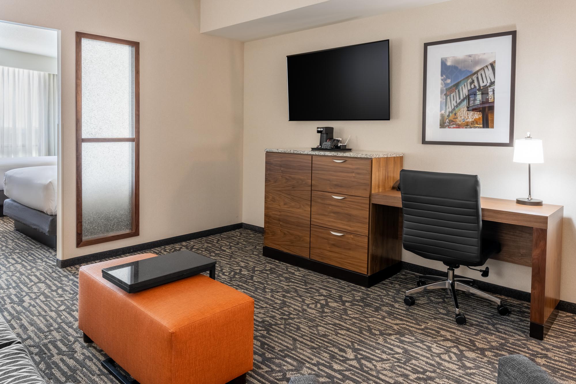 Drury Plaza Hotel Dallas Arlington - 2 Queen Beds Deluxe with Sofa Sleeper