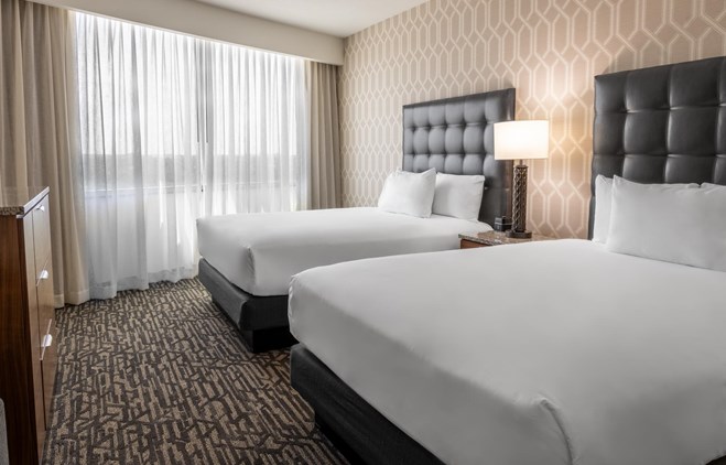 Drury Plaza Hotel Dallas Arlington - 2 Queen Beds Deluxe with Sofa Sleeper