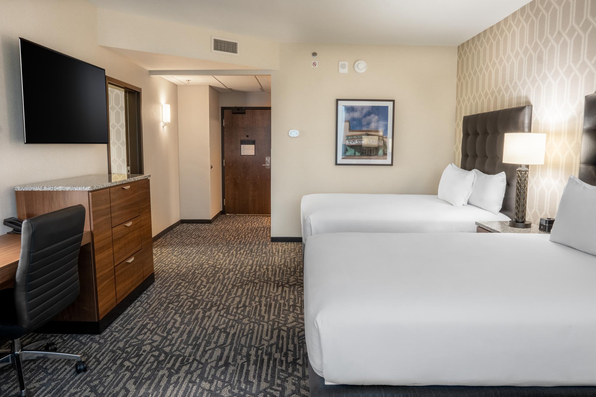 Drury Plaza Hotel Dallas Arlington - Double Queen Suite