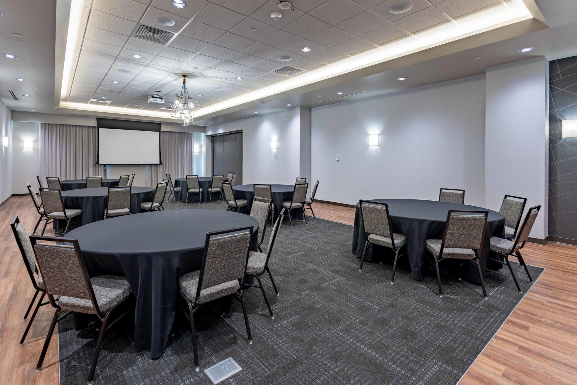 Drury Plaza Hotel Savannah Pooler - Meeting Space