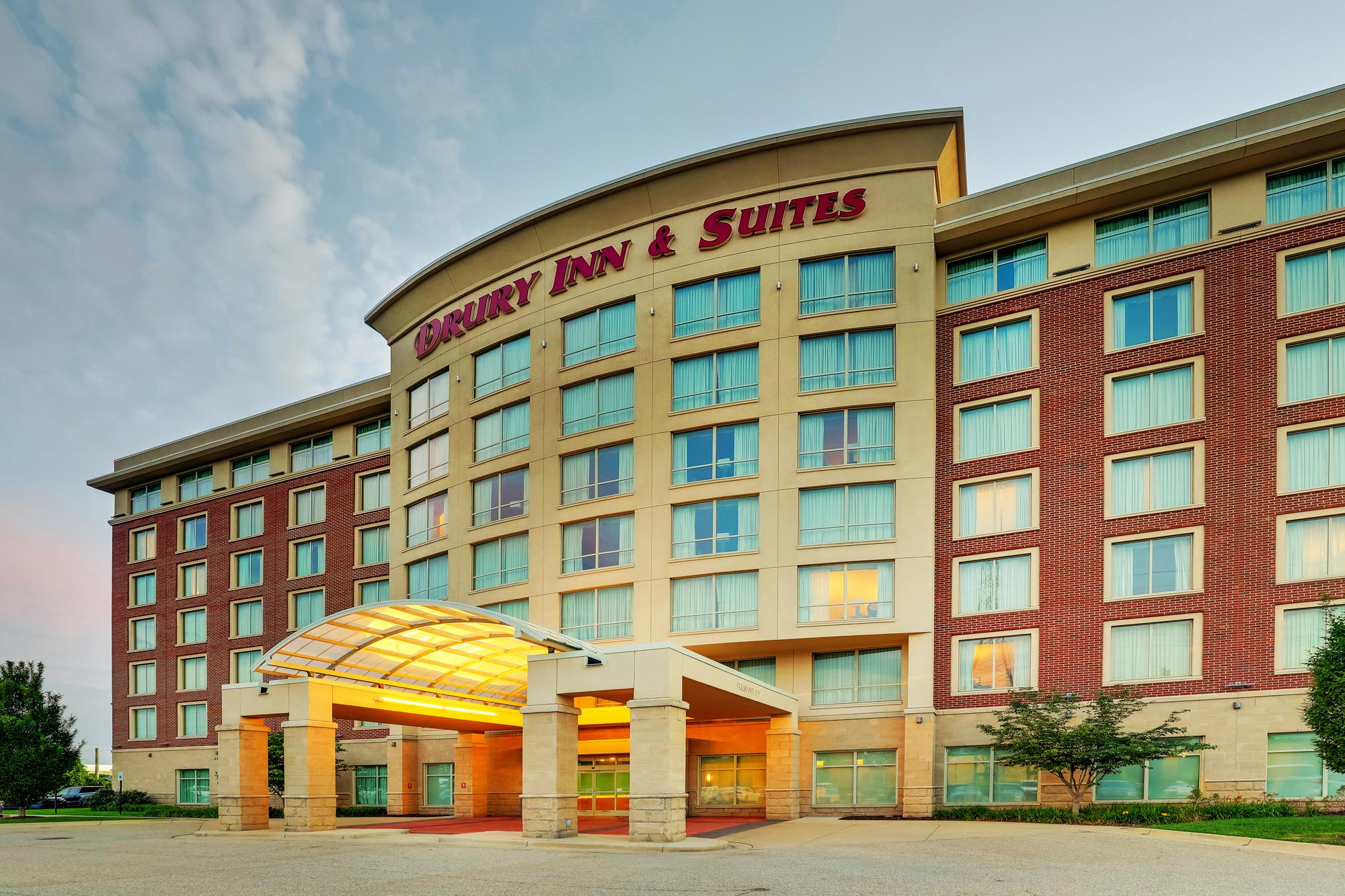 Drury Inn & Suites Grand Rapids - Exterior