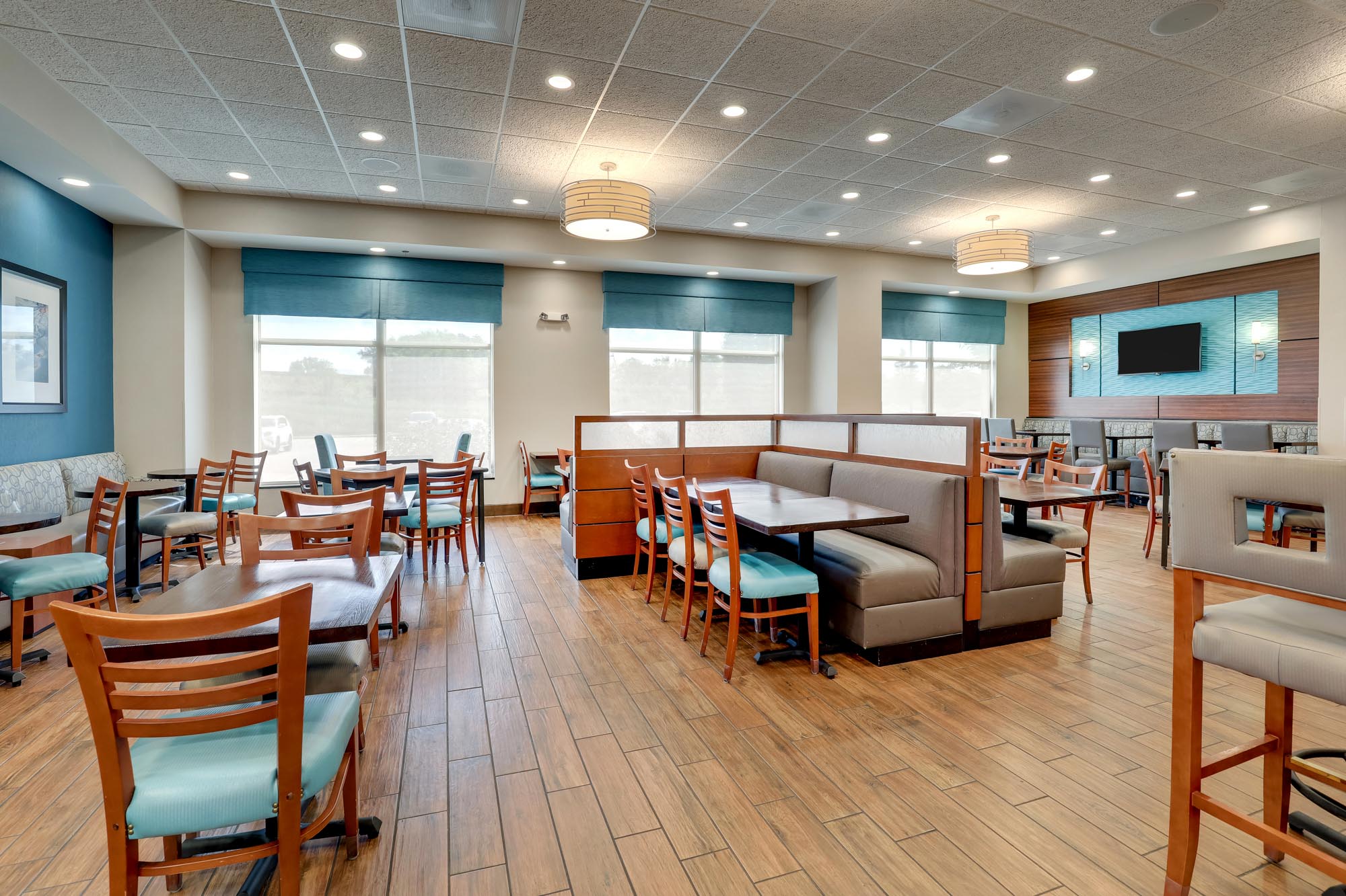 Drury Inn & Suites Grand Rapids - Dining Area