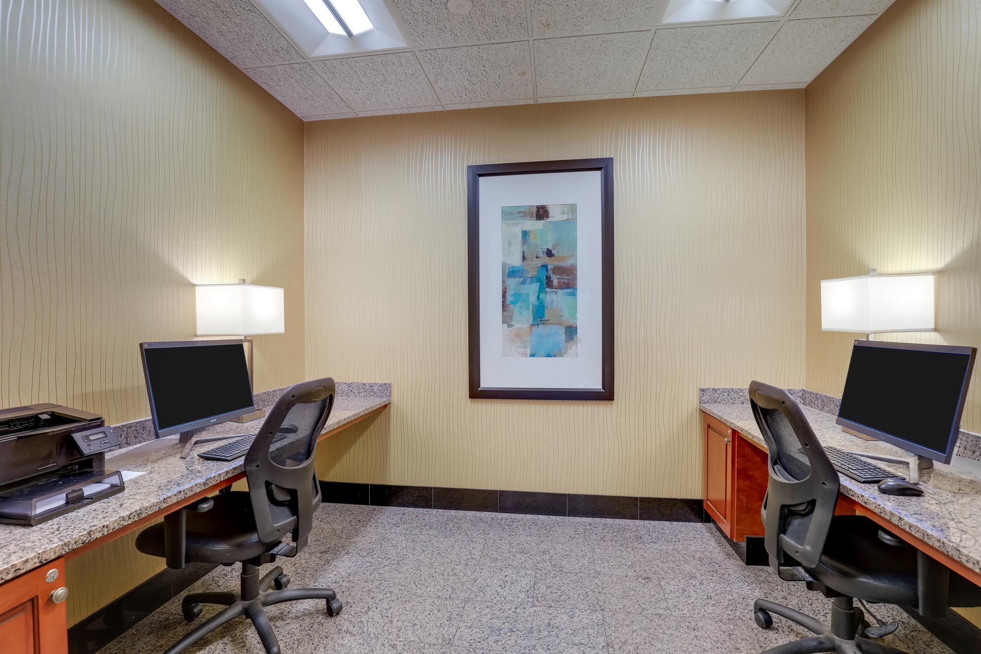 Drury Inn & Suites Grand Rapids - Business Center