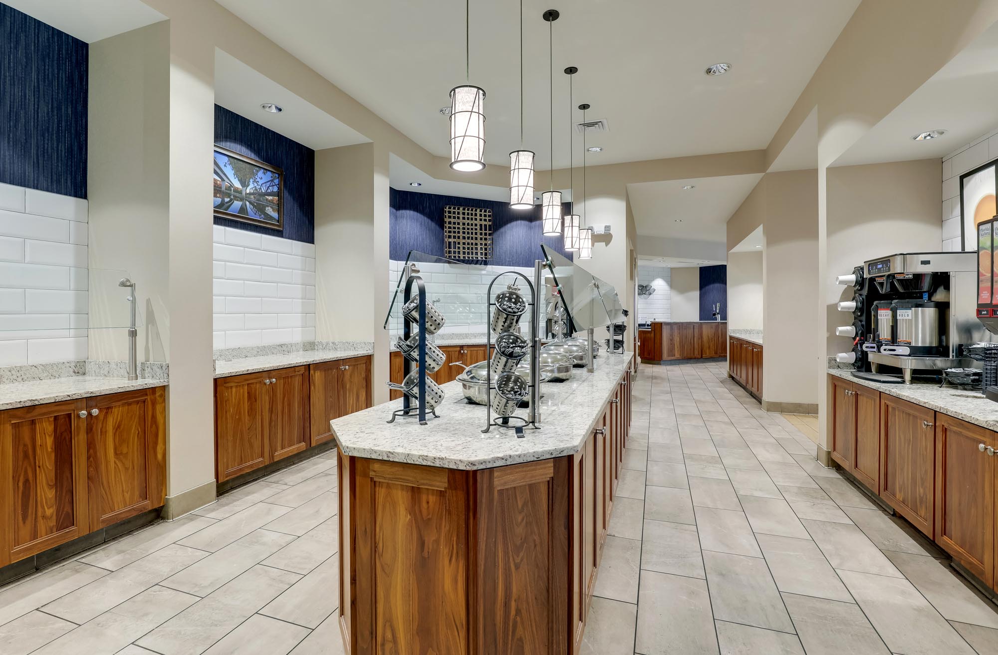 Drury Inn & Suites Lafayette, IN - Dining Area