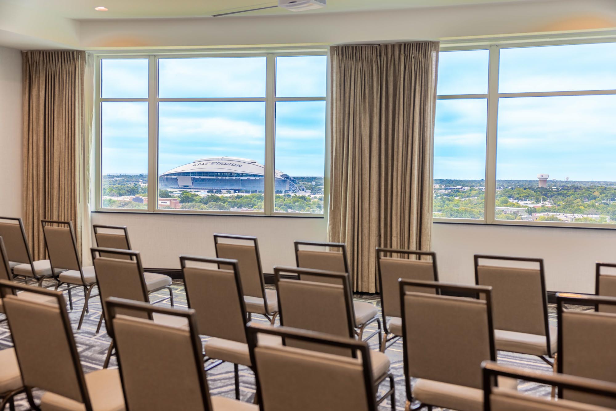 Drury Plaza Hotel Dallas Arlington - Meeting Space