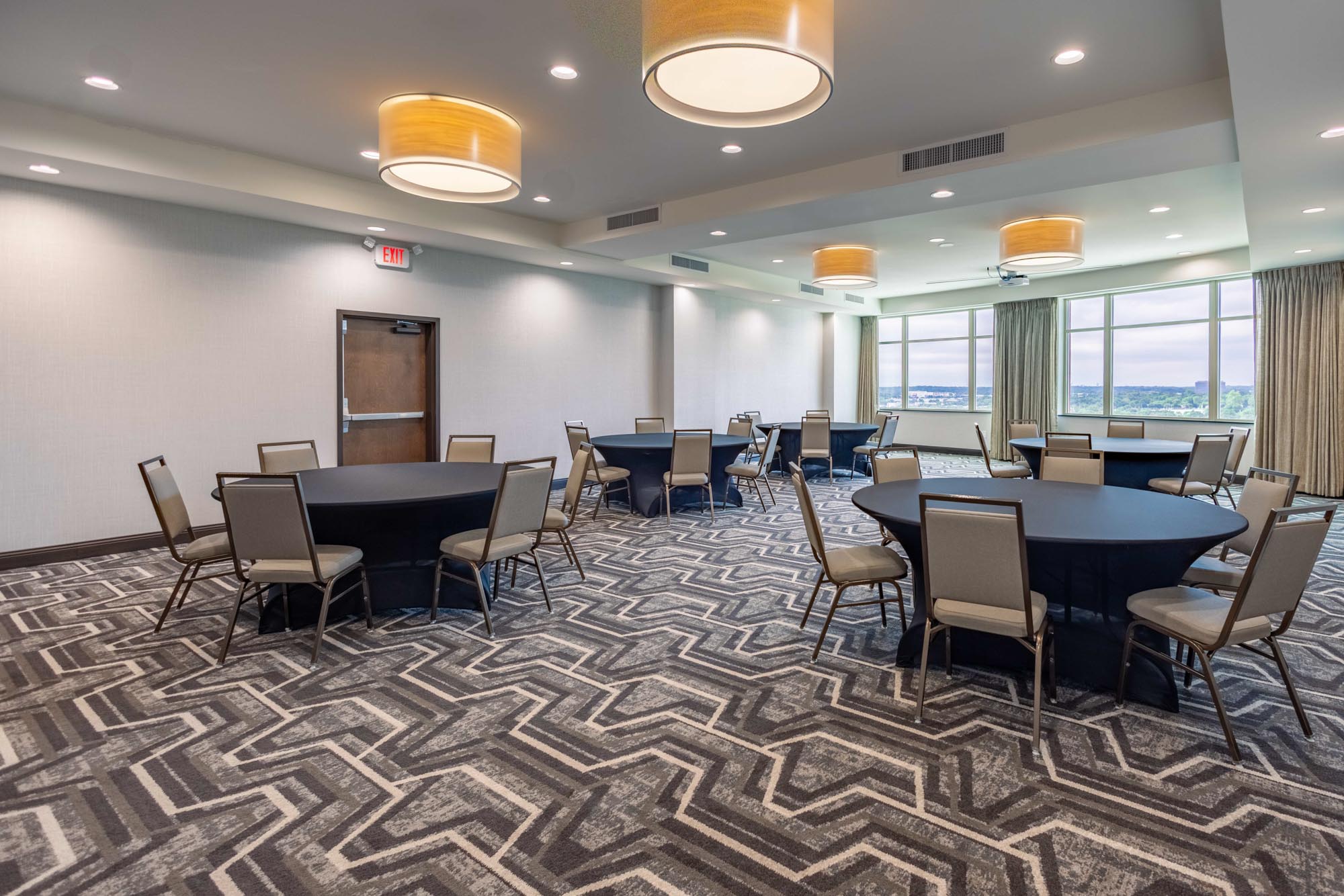 Drury Plaza Hotel Dallas Arlington - Meeting Space