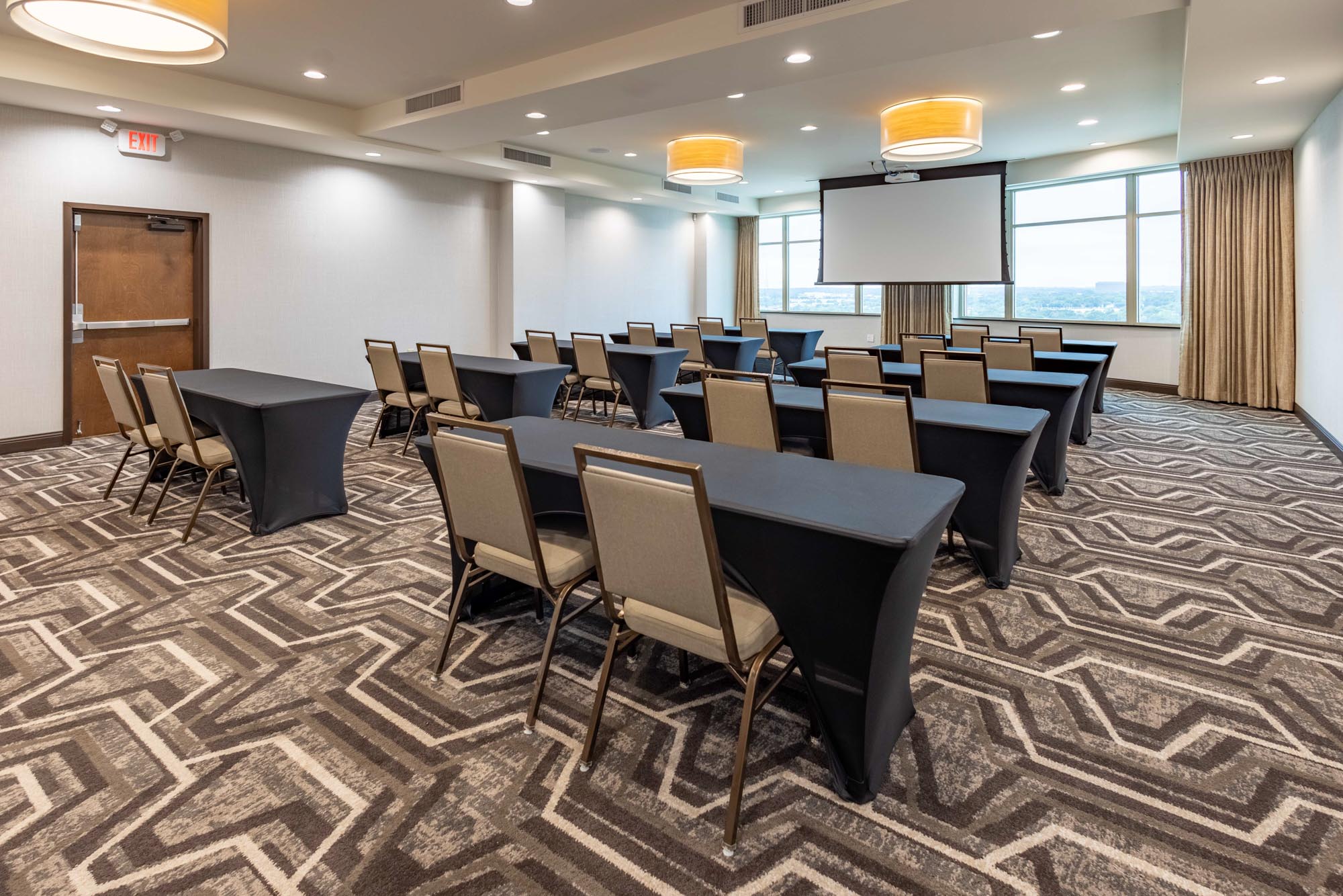 Drury Plaza Hotel Dallas Arlington - Meeting Space