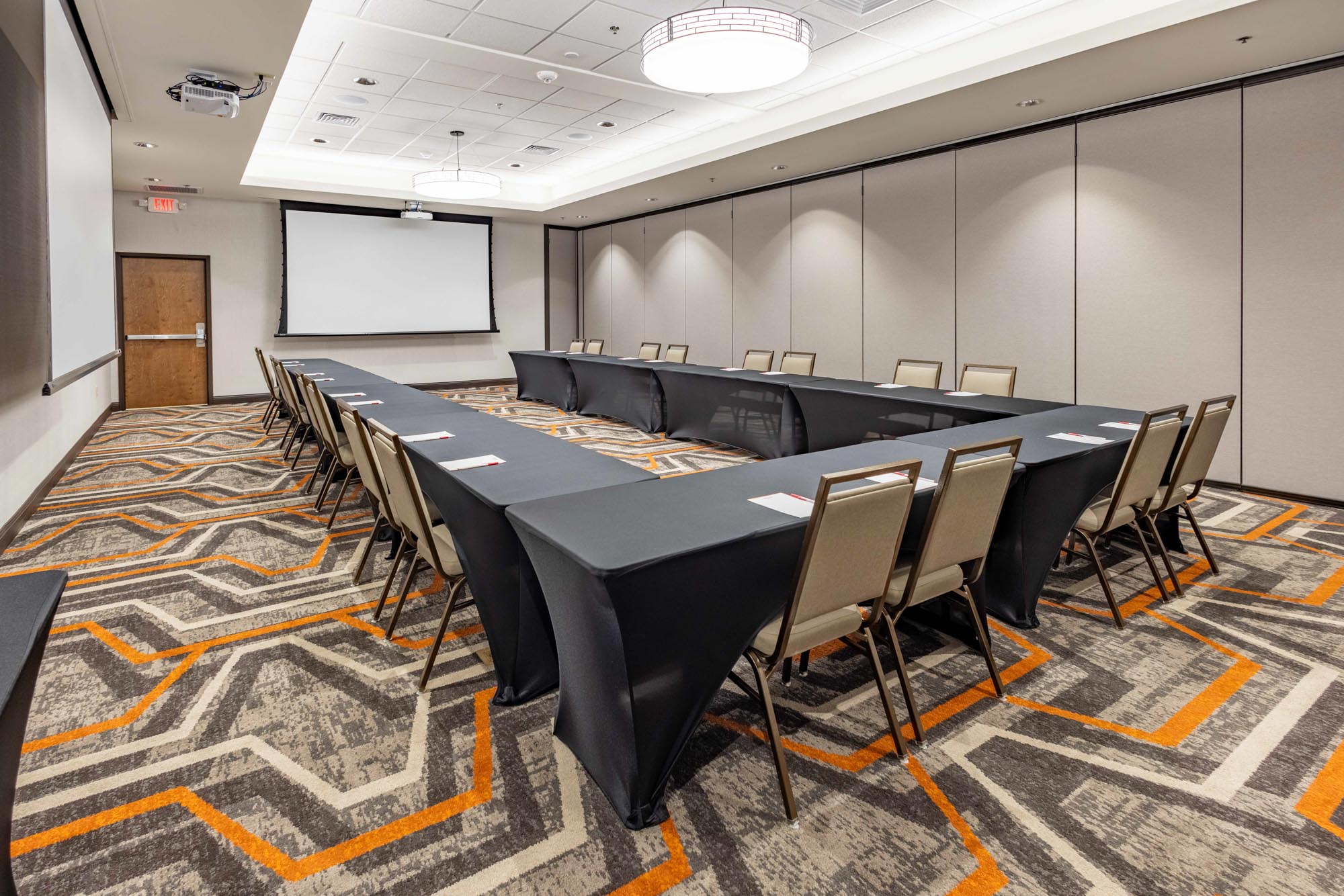 Drury Plaza Hotel Dallas Arlington - Meeting Space