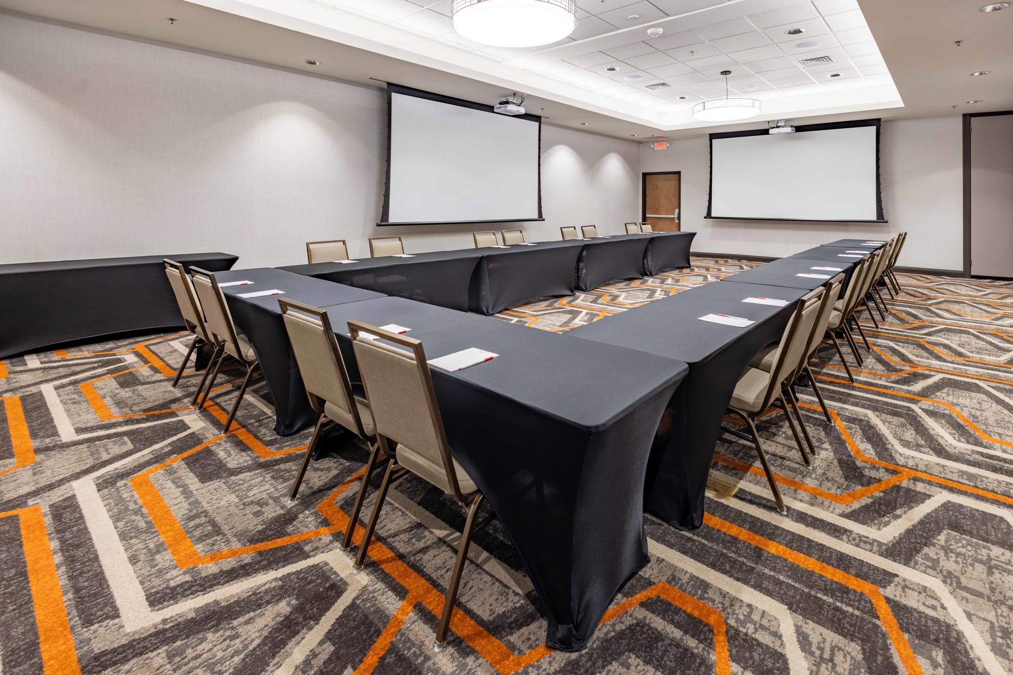 Drury Plaza Hotel Dallas Arlington - Meeting Space
