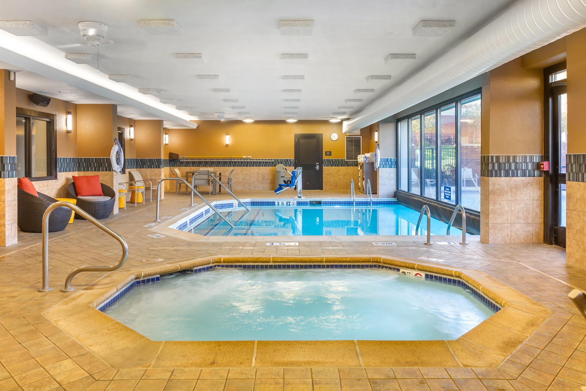 Drury Inn & Suites St. Louis Southwest - Pool