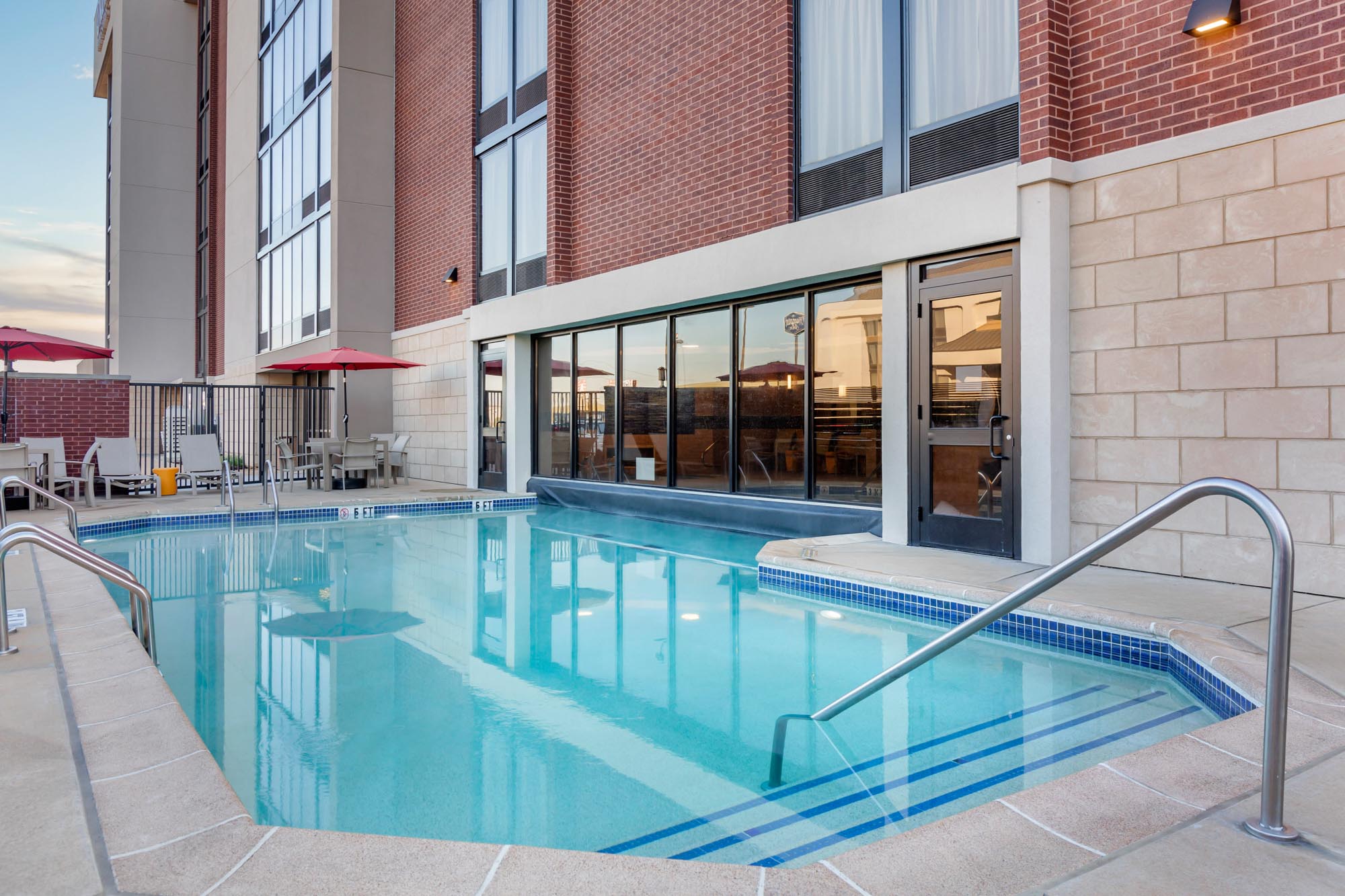 Drury Inn & Suites St. Louis Southwest - Pool