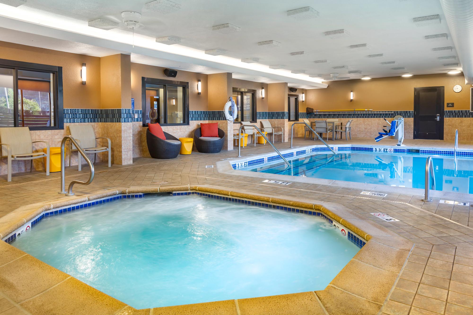 Drury Inn & Suites St. Louis Southwest - Pool