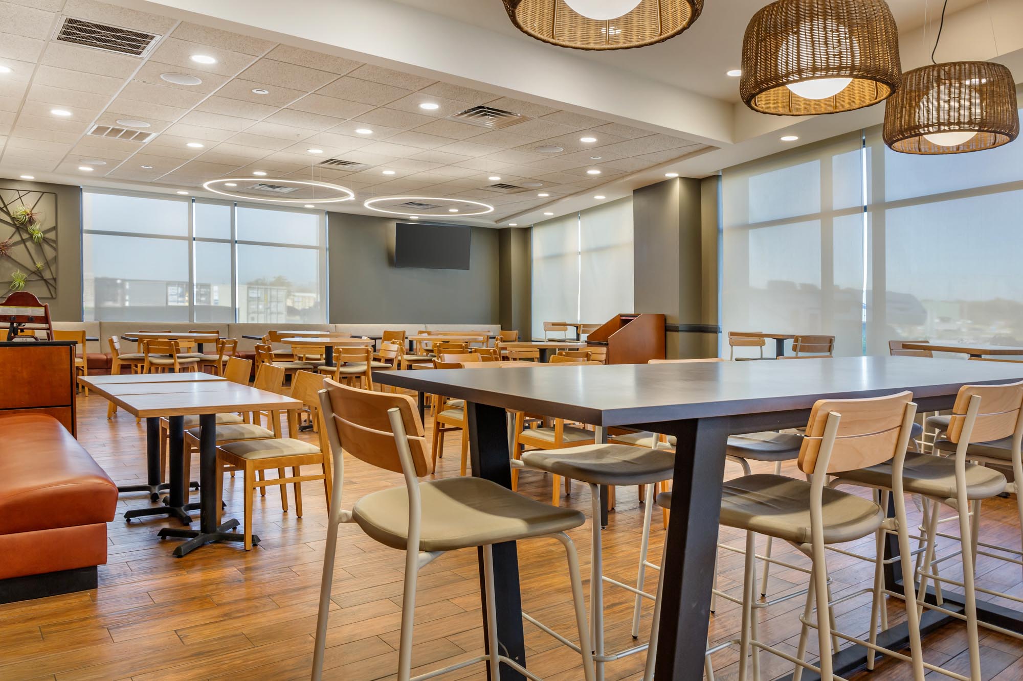 Drury Inn & Suites St. Louis Southwest - Dining Area