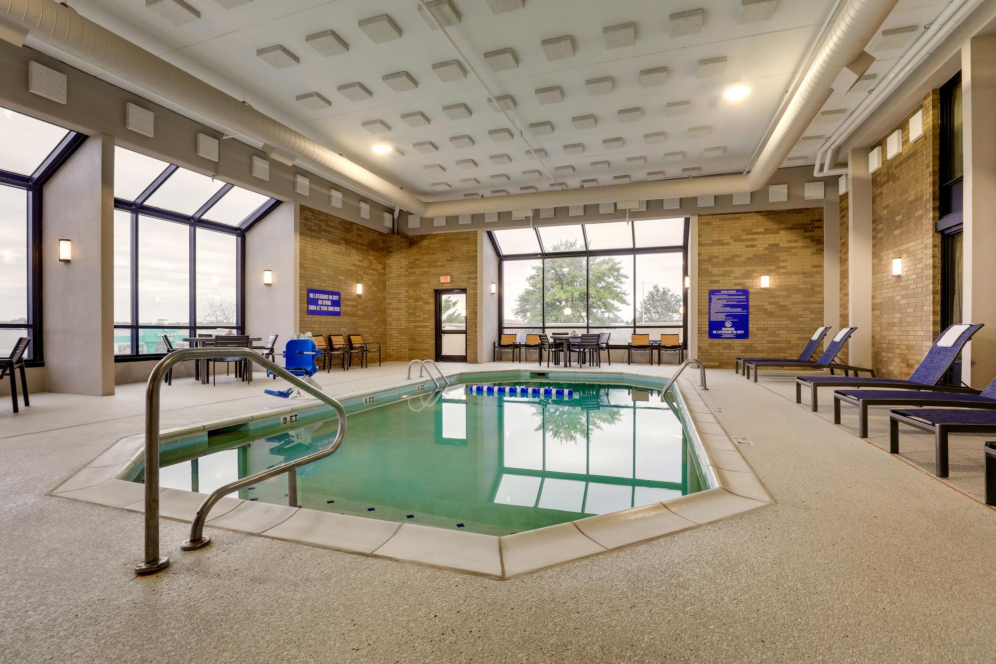 Drury Inn & Suites Cape Girardeau - Pool
