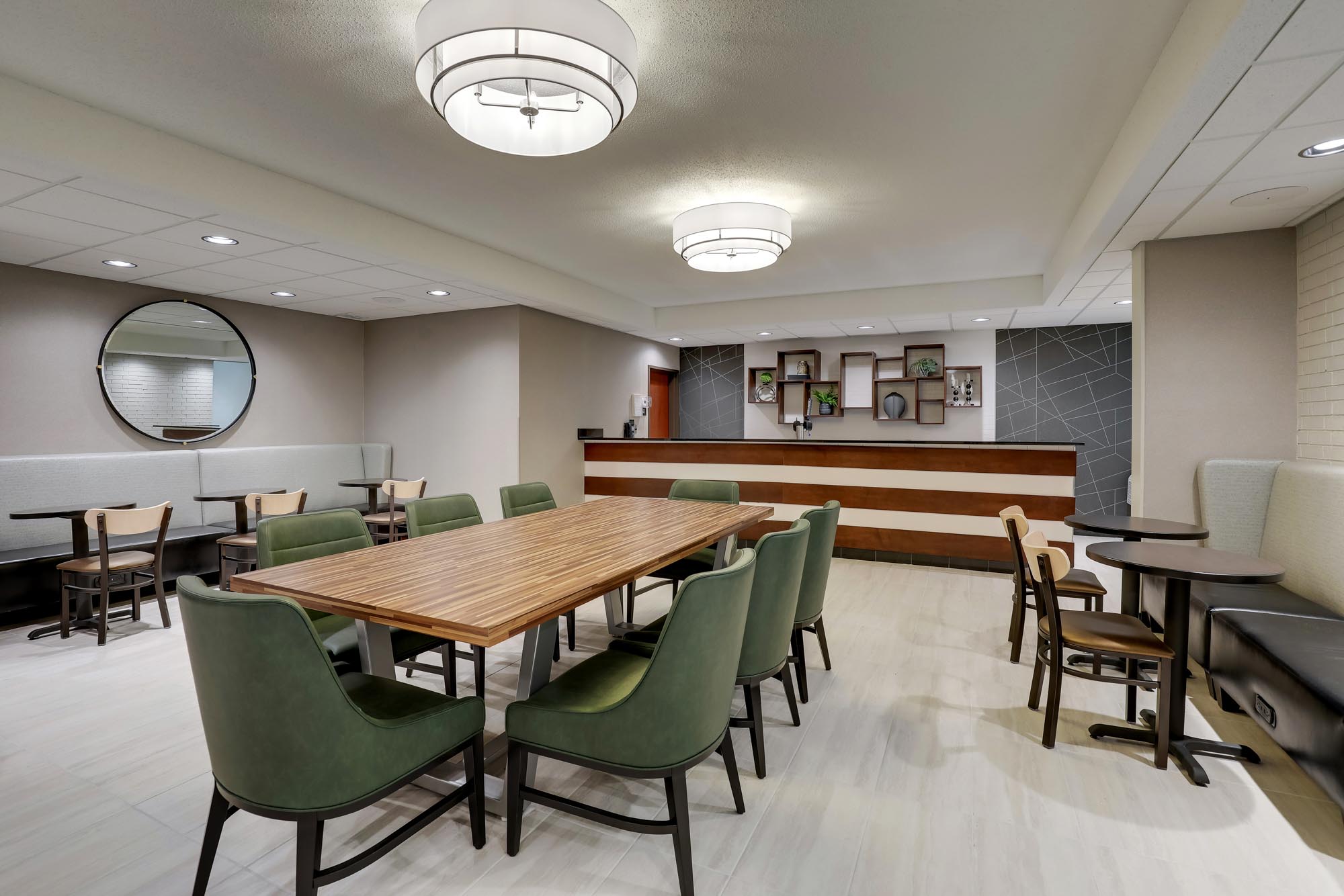 Drury Inn & Suites Cape Girardeau - Dining Area