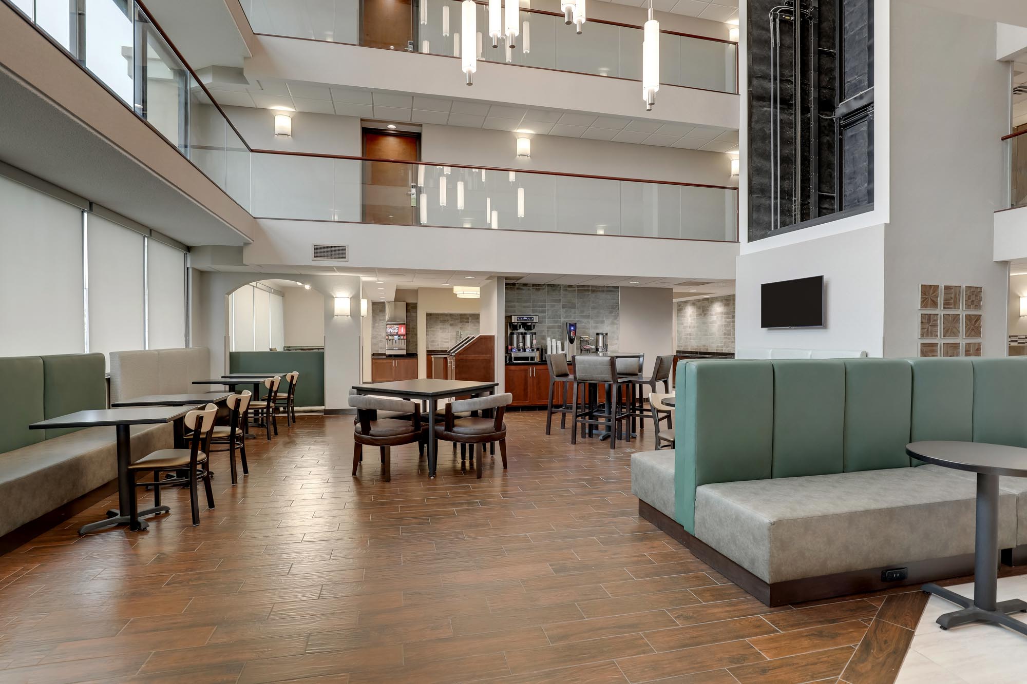 Drury Inn & Suites Cape Girardeau - Dining Area