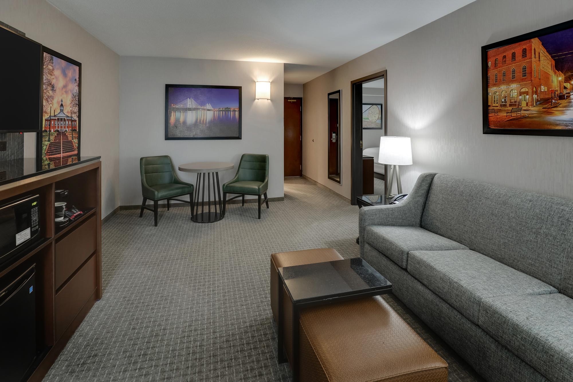 Drury Inn & Suites Cape Girardeau - 2 Queen Bed Suite