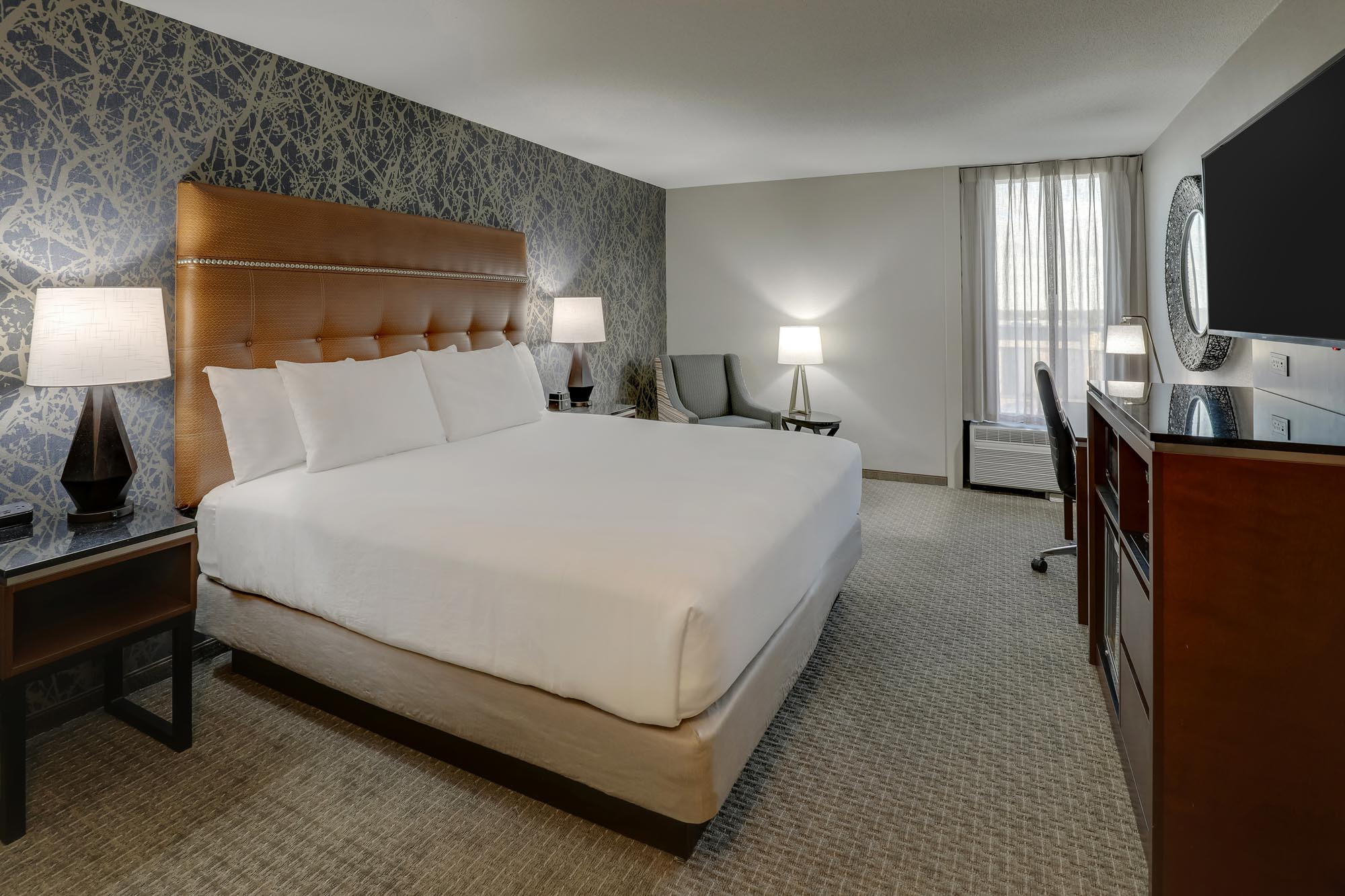 Drury Inn & Suites Cape Girardeau - King Bed Deluxe