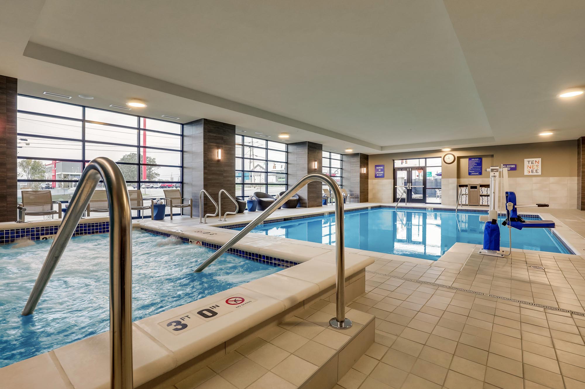 Drury Plaza Hotel Chattanooga Hamilton Place - Pool Area