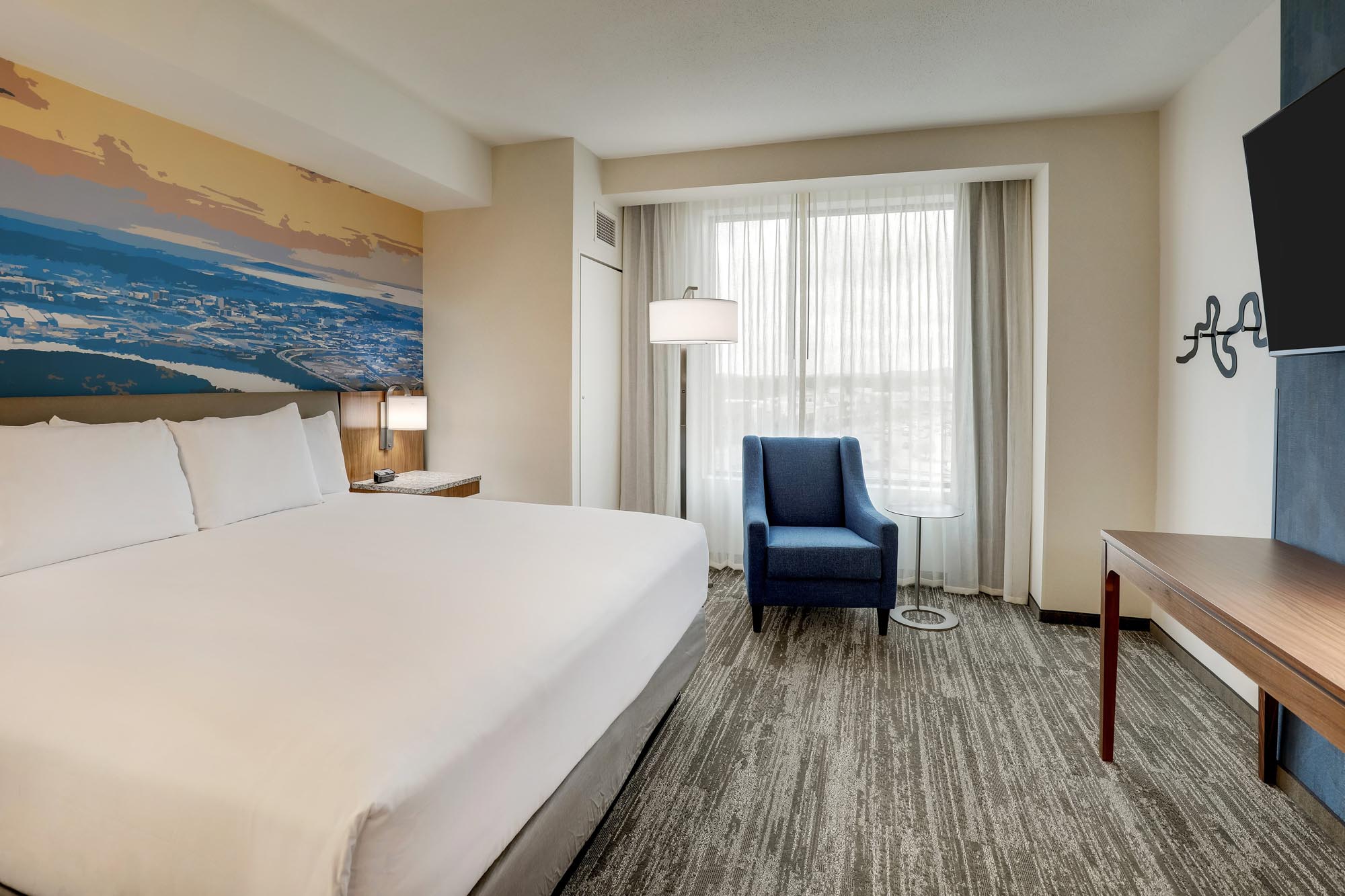 Drury Plaza Hotel Chattanooga Hamilton Place - King Suite