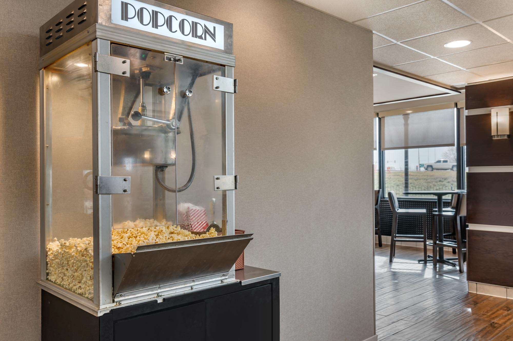 Drury Inn & Suites Champaign - Lobby