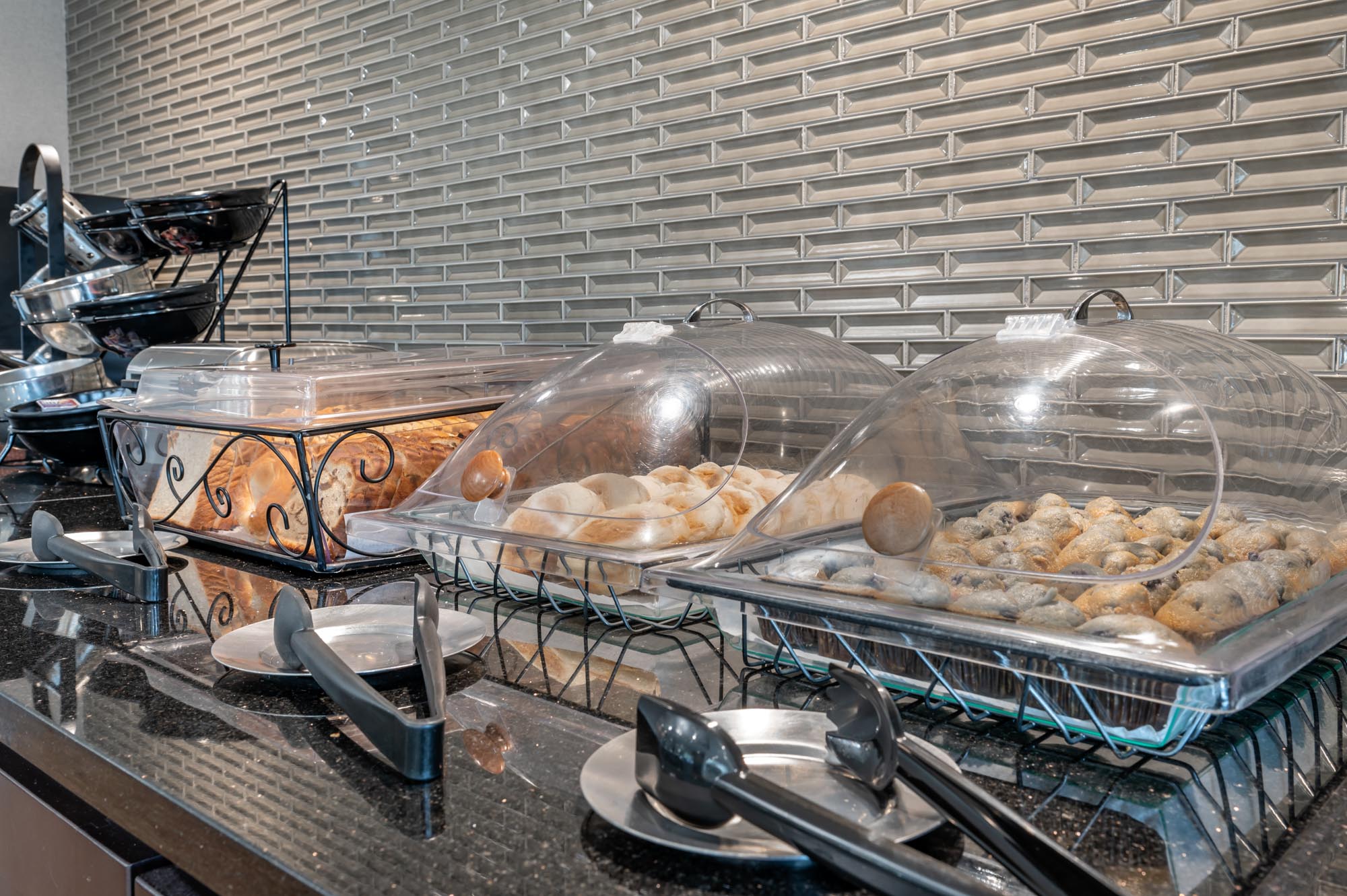 Drury Inn & Suites Champaign - Dining Area