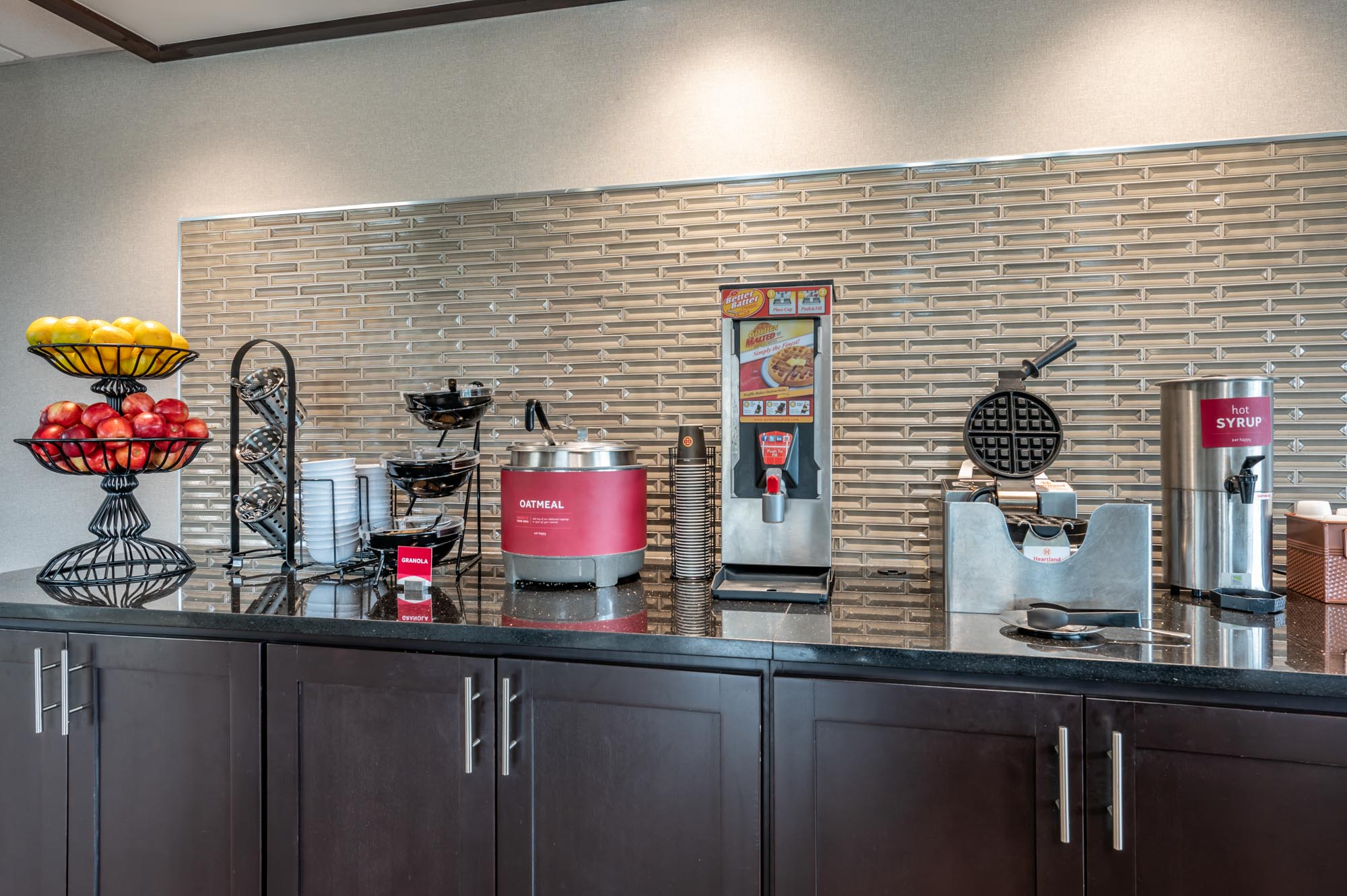 Drury Inn & Suites Champaign - Dining Area