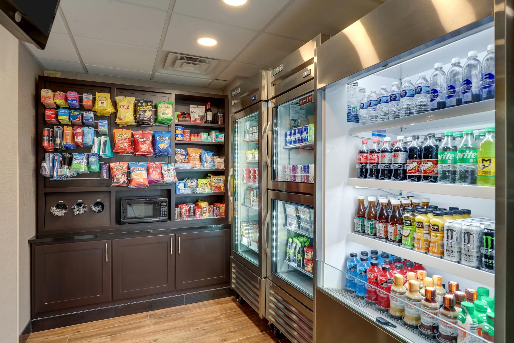 Drury Inn & Suites Springfield IL - The Market