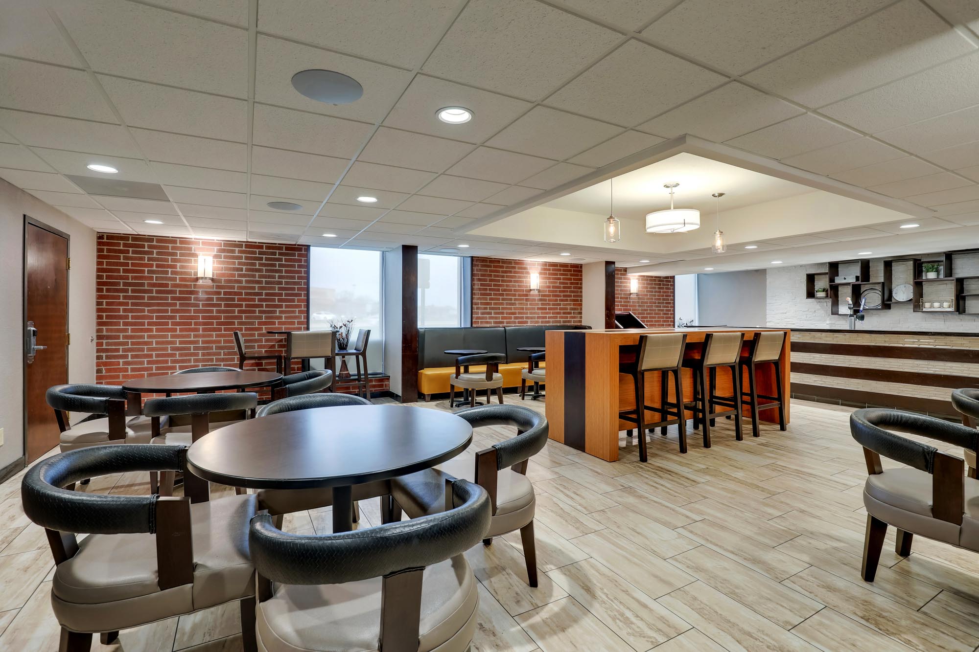 Drury Inn & Suites Springfield IL - Dining Area