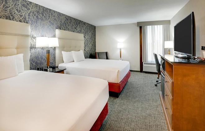 Drury Inn & Suites Springfield IL - 2 Queen Room Deluxe
