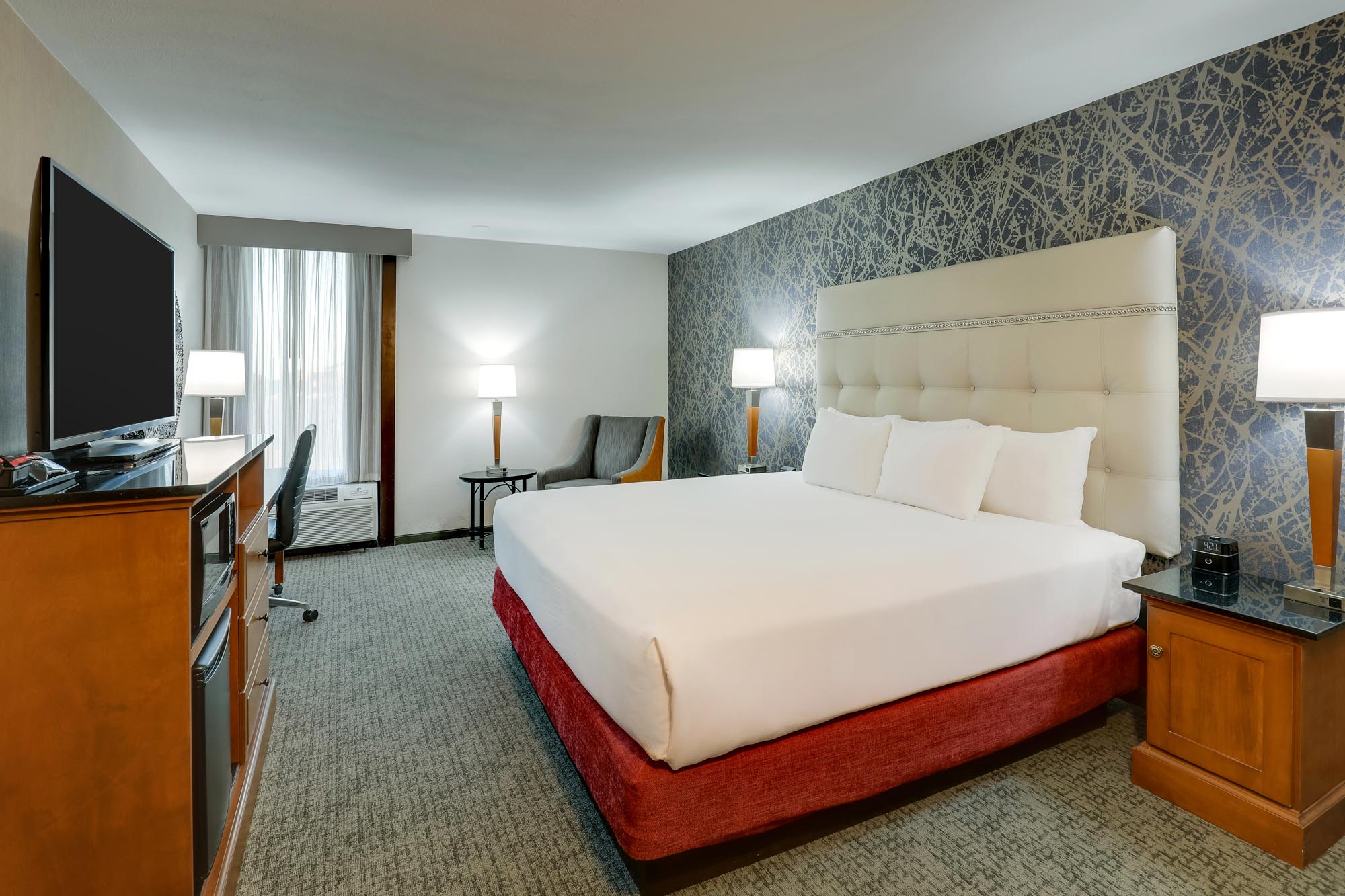 Drury Inn & Suites Springfield IL - King Room Deluxe