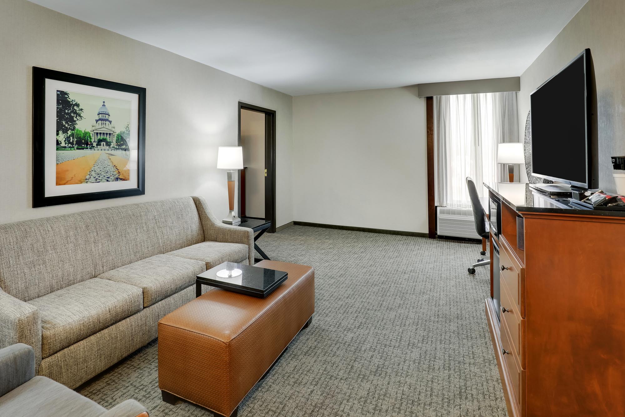 Drury Inn & Suites Springfield IL - King Suite