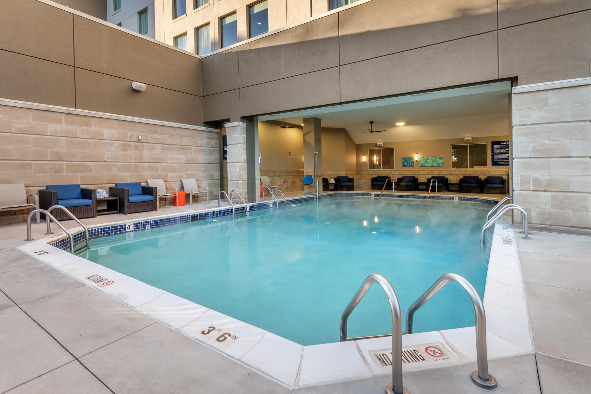 Drury Plaza Hotel Valdosta - Pool