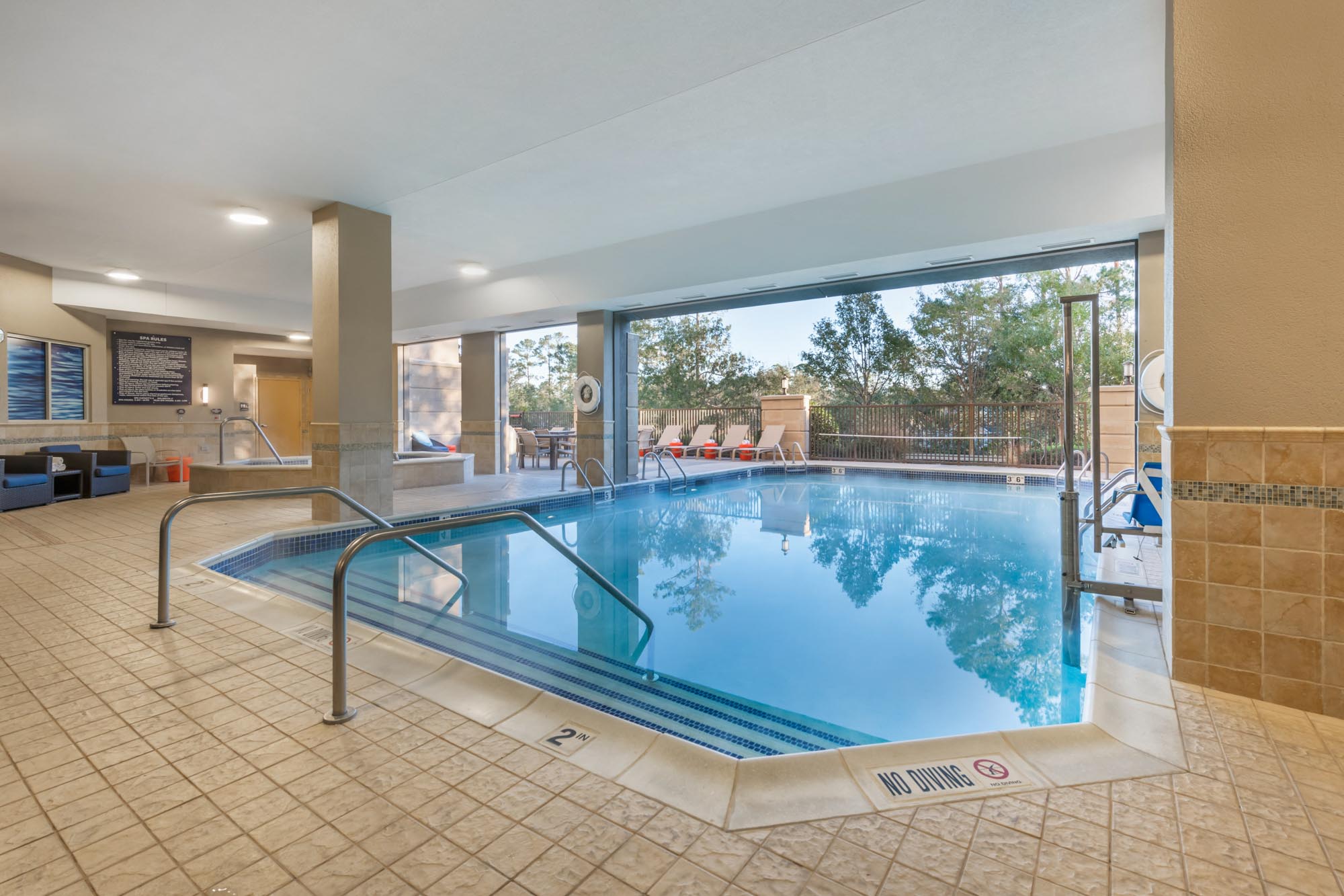 Drury Plaza Hotel Valdosta - Pool