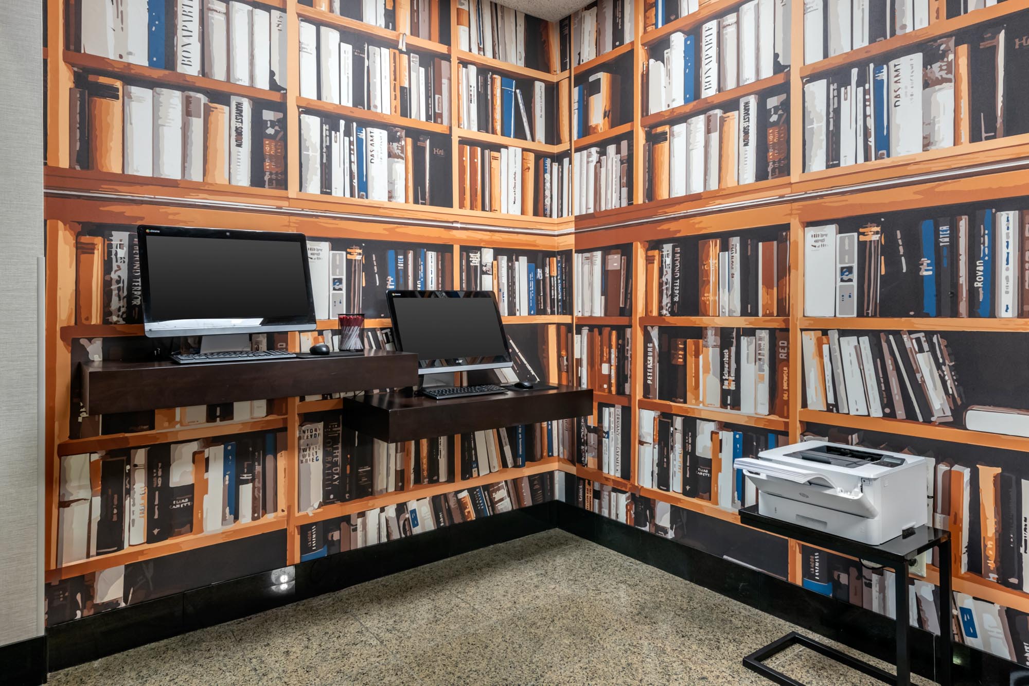 Drury Plaza Hotel Valdosta - Business Center