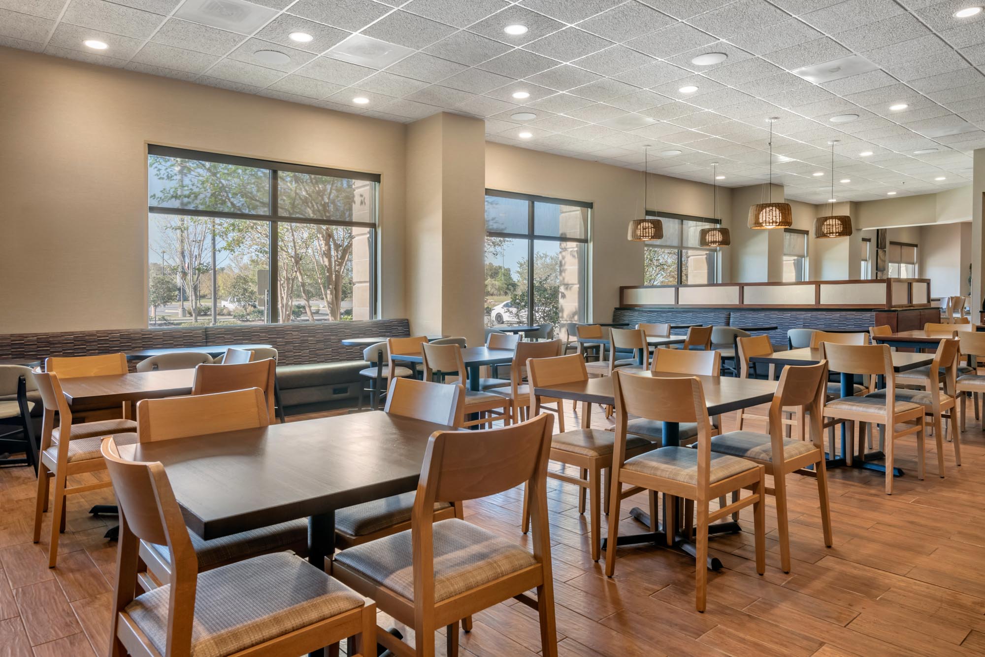 Drury Plaza Hotel Valdosta - Dining Area