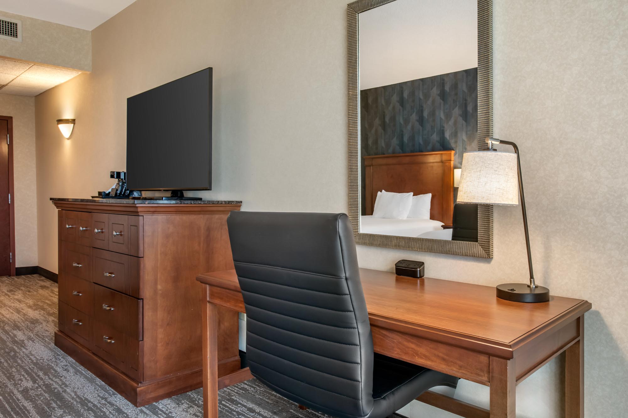 Drury Plaza Hotel Valdosta - Deluxe 2 Queen Guestroom