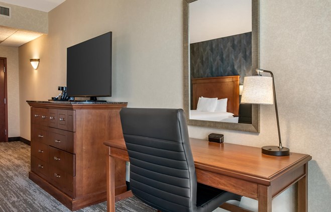 Drury Plaza Hotel Valdosta - Deluxe 2 Queen Guestroom