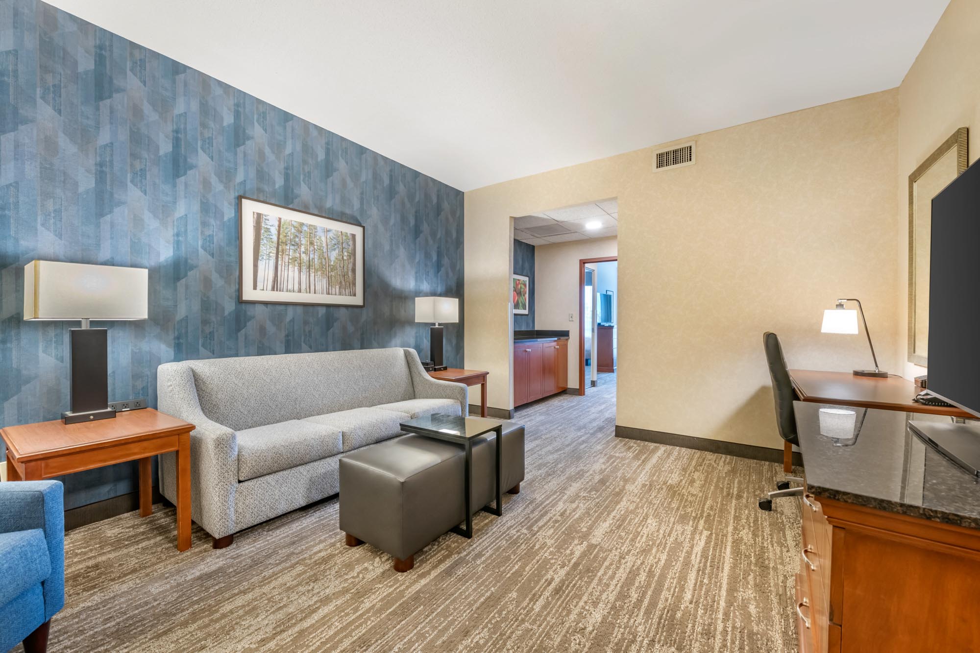 Drury Plaza Hotel Valdosta - 2 Queen Bed Suite