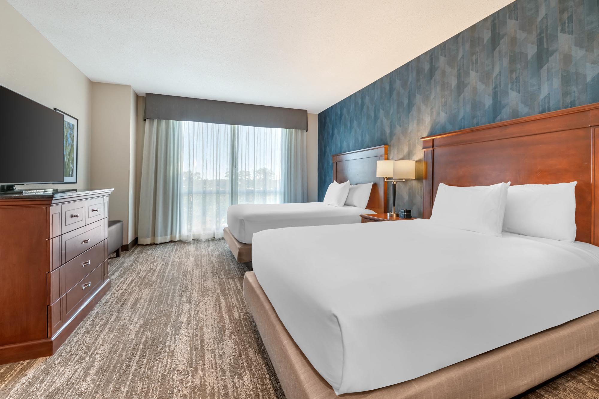 Drury Plaza Hotel Valdosta - 2 Queen Bed Suite