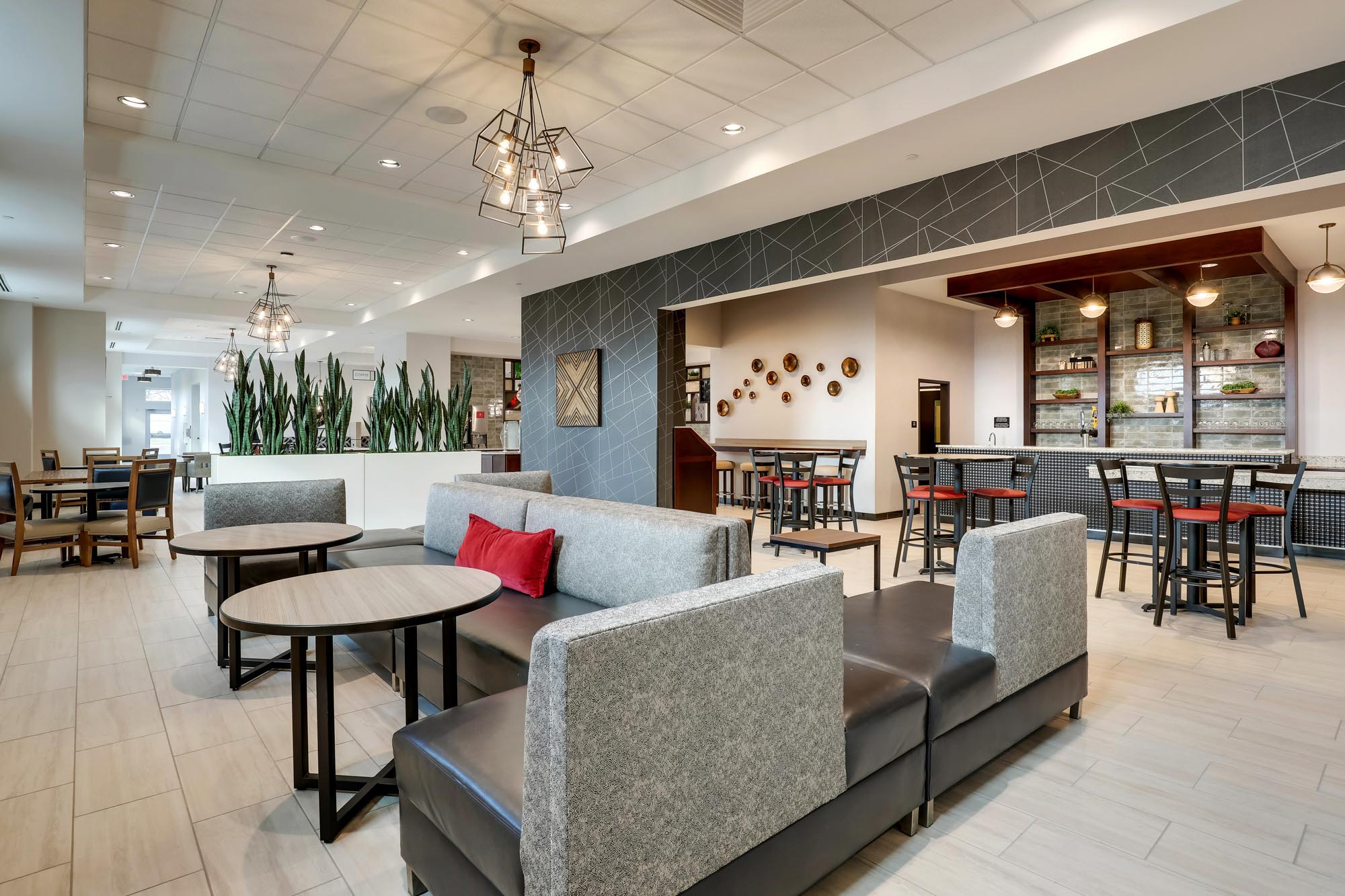 Drury Plaza Hotel Cincinnati Florence - Lobby