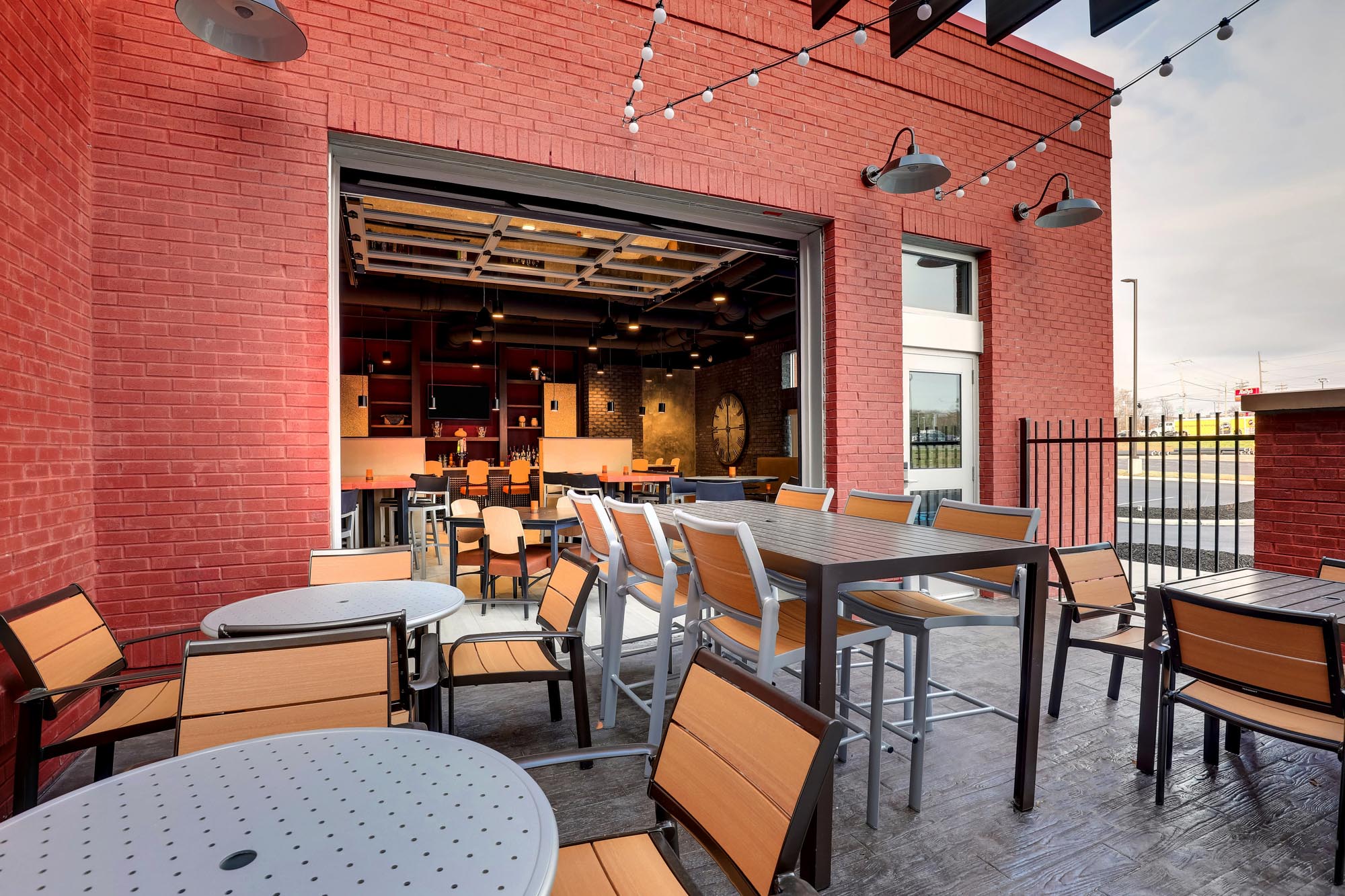 Drury Plaza Hotel Cincinnati Florence - Kitchen + Bar